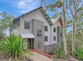 Ar' Heafy Lodge Premium Private Villa Located within Cypress Lakes Resort