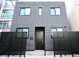 NY Hotel Premium 1 新宿2階建て3室1バスルーム1シャワー2トイレ