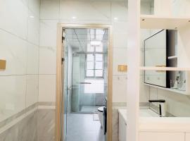 Locals-833, Hotel in Gongche