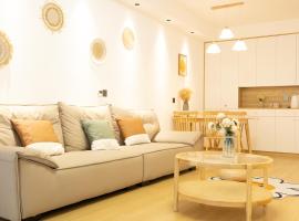 Locals-562, Hotel in Luoyang