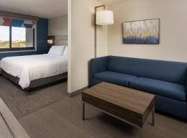 Holiday Inn Express Hotel & Suites Kendall East-Miami by IHG, хотел в Кендъл