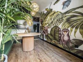 Locals-946, Hotel in Luoyang