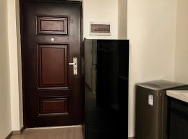 Locals-962, Hotel in Gongche