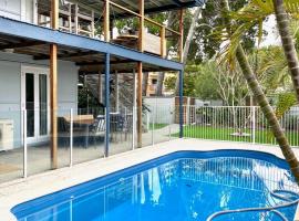 Walk to the Beach from Stay Salty on Bribie Island, khách sạn ở Woorim