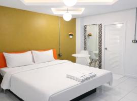 The Northeast Hotel, ξενοδοχείο σε Si Sa Ket