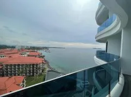 3 Bedroom Seaview Suite Coralbay by Ayuhouz