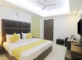 Collection O Dharwad Bailhongal Road Formerly Sharavati Lodge