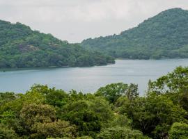 Lavendish Lake Giritale - Former Giritale Hotel, hotel sa Polonnaruwa