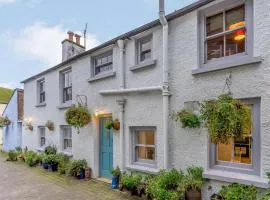 4 Bed in Tenby FB042