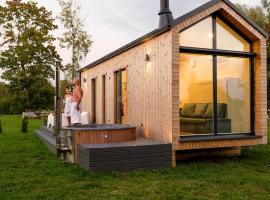 Eco House with a hot tub, Hotel in Pärnu