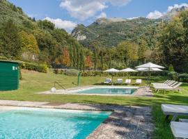 Bianca Dimora by Tuscanhouses, hotel a Camaiore
