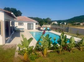 Ponta Rest House, hotel v destinácii Lopes