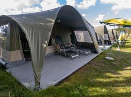 Glamlodge Ameland, hotel a Nes