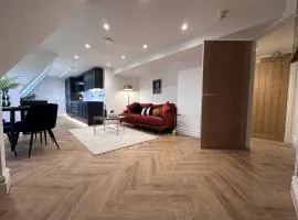 Elegant 2 bed Penthouse in Leyburn