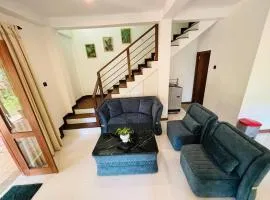 golden leaf villa apartment