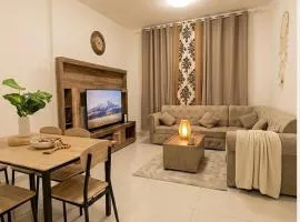 The Borderline Suite - Modern Sky View at Dubai-Sharjah Border