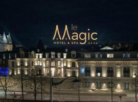 Le Magic Hôtel & Spa、ヴィトレのホテル