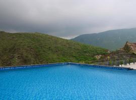 The Divine Hills Resort, hotelli kohteessa Nāi