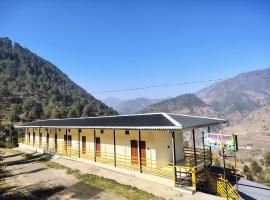 Divine Resort Barkot, готель у місті Barkot