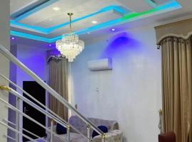 OLORI Abike APARTMENTS – hotel w mieście Otta