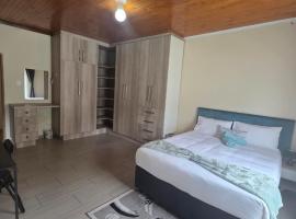 Tranquilo Guesthouse 2، فندق في إرميلو