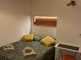 Location de Chambre SDB Cuisines, hôtel à Charleroi