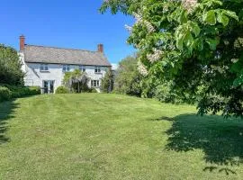 6 Bed in Cadeleigh 66780