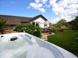 4 Bed in Bideford oc-66659, hotel di Northam