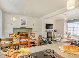 4 Bed in Appledore 88876