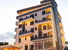 Maya Villa، فندق في Oyibi