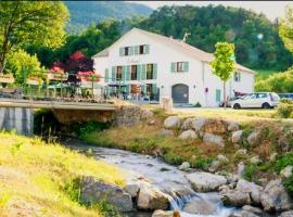 L'Azimut, hotel din Senez