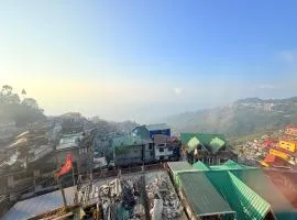 Hotel Pine Crest Inn, Darjeeling