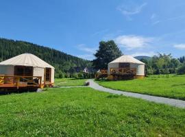 4 Żywioły - całoroczne jurty w g&oacute;rach - dostęp do sauny, camping de lujo en Stronie Śląskie