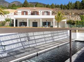 Finca Villa La Palmera, infinite views, hotel di Arafo