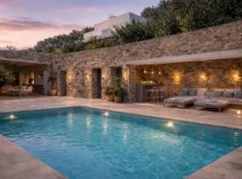 Luxury Private Cycladic Villa with Pool in Tinos 5BR for 10 Guests