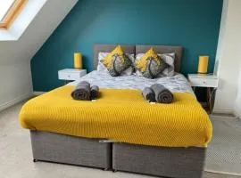 Spring House - Staycation - Perfect for Contractors & Families - 2 Parking Spaces