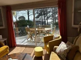 Robins Lodge by the sea