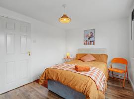 The House of Colour, Hotel in Northolt