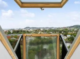 Modern 3-bedroom apartment with a view