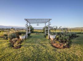 District Road, Hotel in Himeville