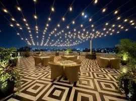 Miran Suites with Rooftop Cafe - Surajkund