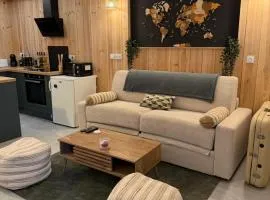 Studio chaleureux, massage, ciné, bain