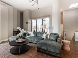 Downtown Penthouse 5bd VIEWS Parking Gym