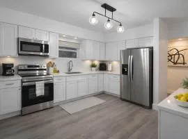 Fort Lauderdale Airport Bleu Lagunna