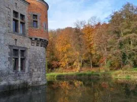 Gîte du Château de Spontin - 7a chaussée de Dinant - 5530 Spontin