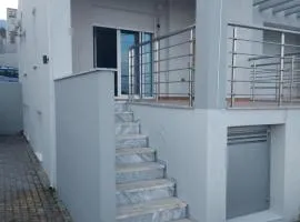 Comfortable house with sea and mountain views