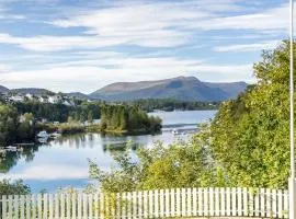 Apartment with stunning fjord view near Ålesund