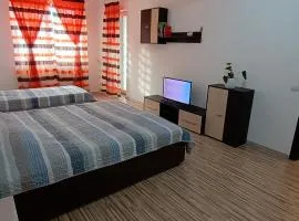 Ama Ama & free parking