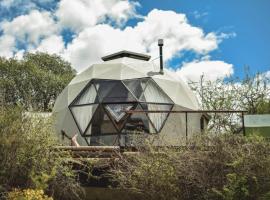 SI VIAJE Domos & Glamping, hotel di Tanti