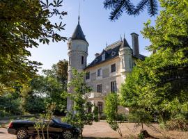 château de Puymoger, hotel a Javerlhac-et-la-Chapelle-Saint-Robert